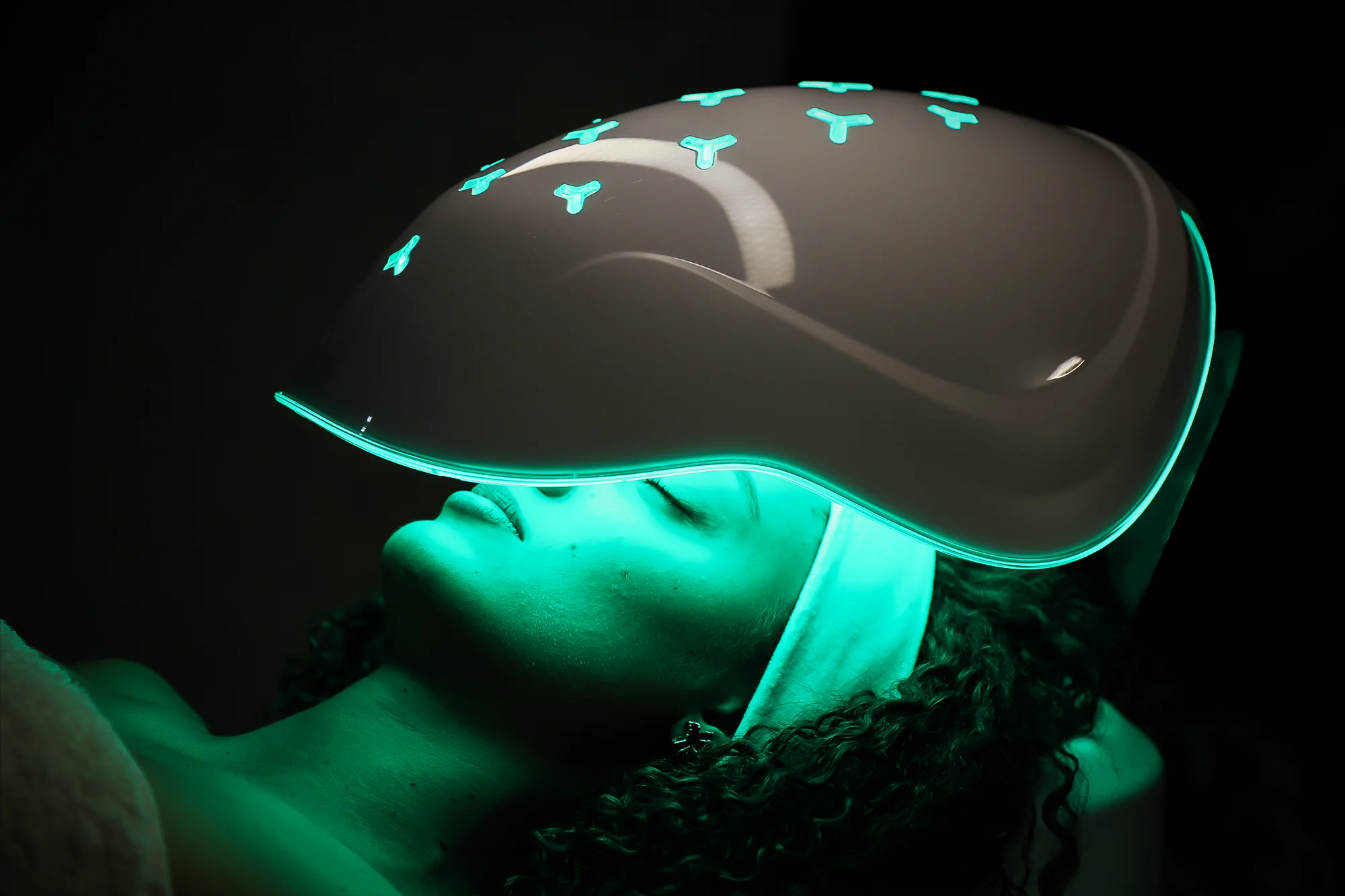 LED терапия Maskin Pro – сияйна кожа и борба с акне